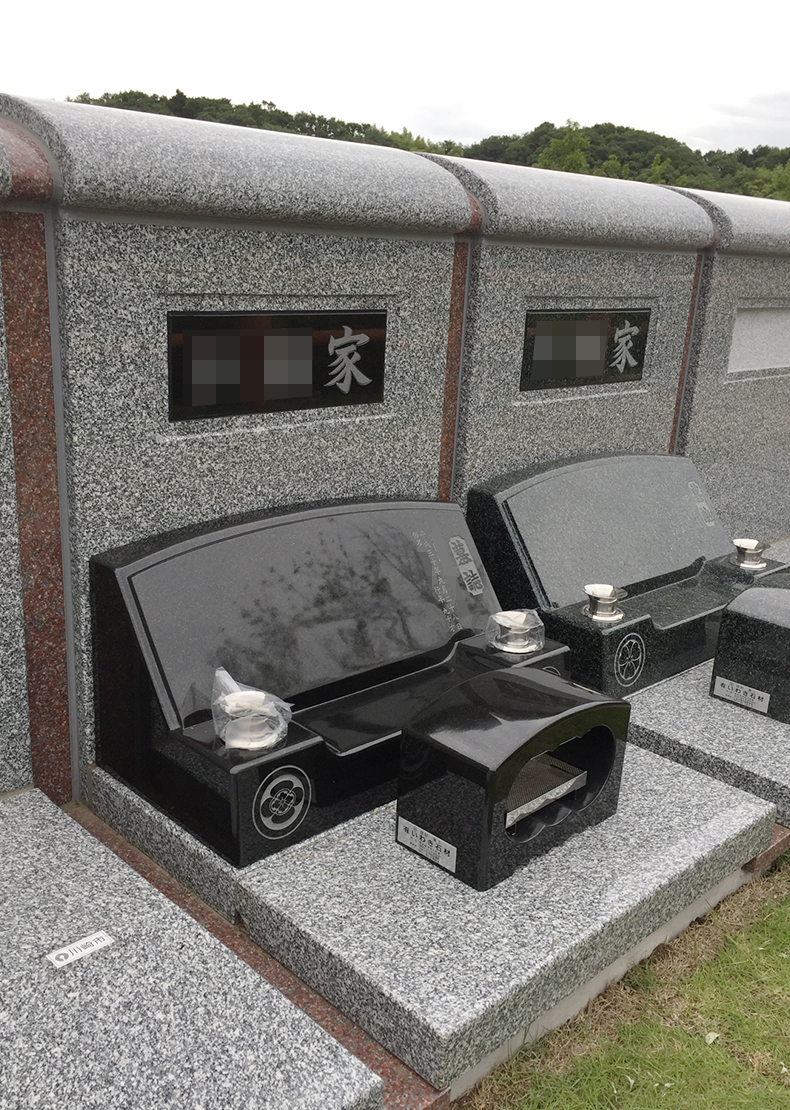 壁面型墓地　2019年6月新規建立　早野聖地公園