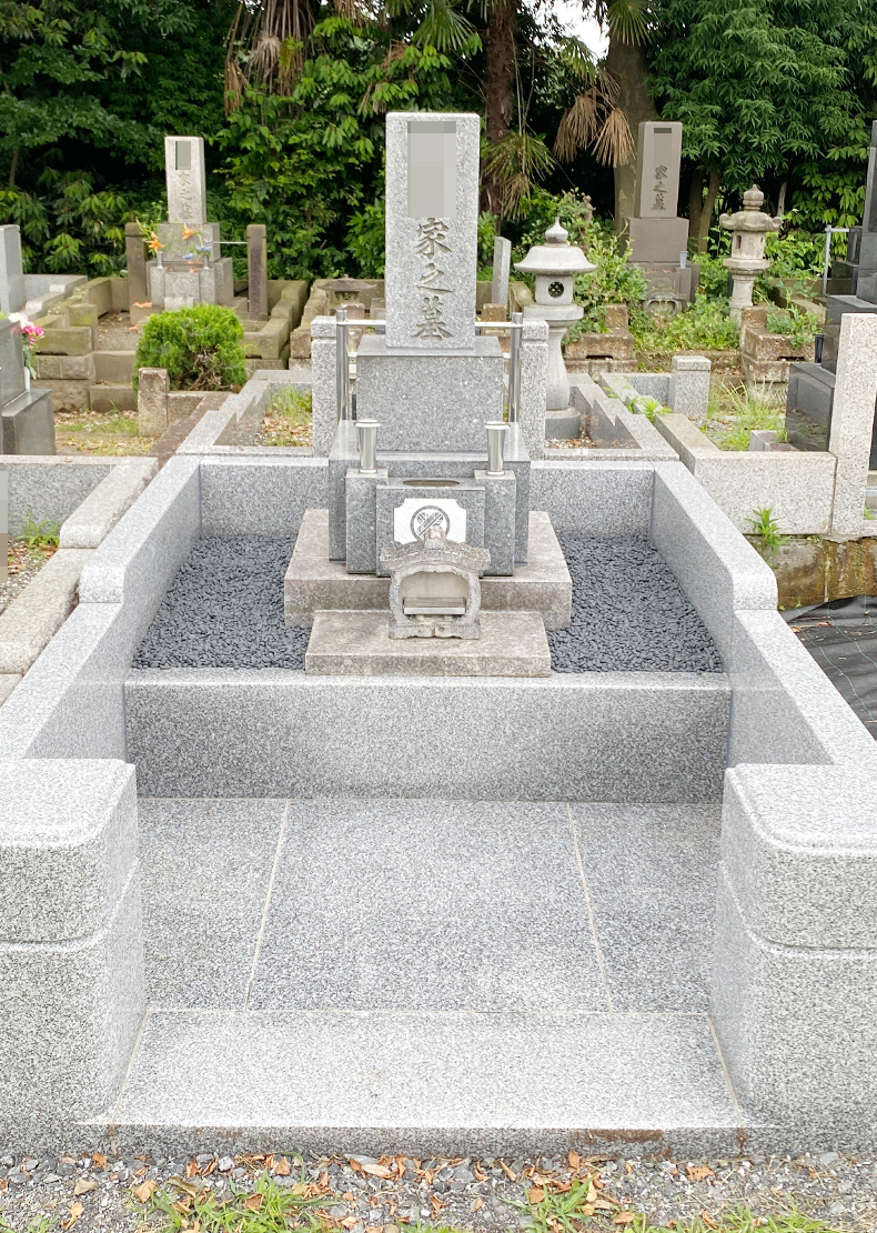 T21-020-01_一般普通型墓地（インド産山崎石　洋型3段型）