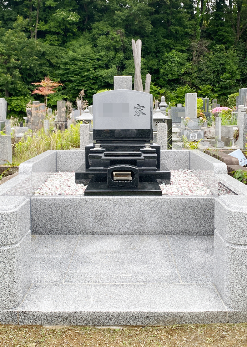 T22-006-01_一般普通型墓地（インド産山崎石　洋型3段型）