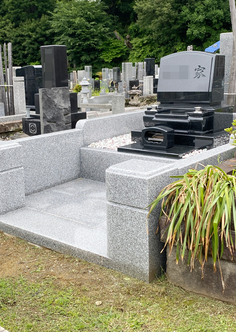 T22-006-02_一般普通型墓地（インド産山崎石　洋型3段型）