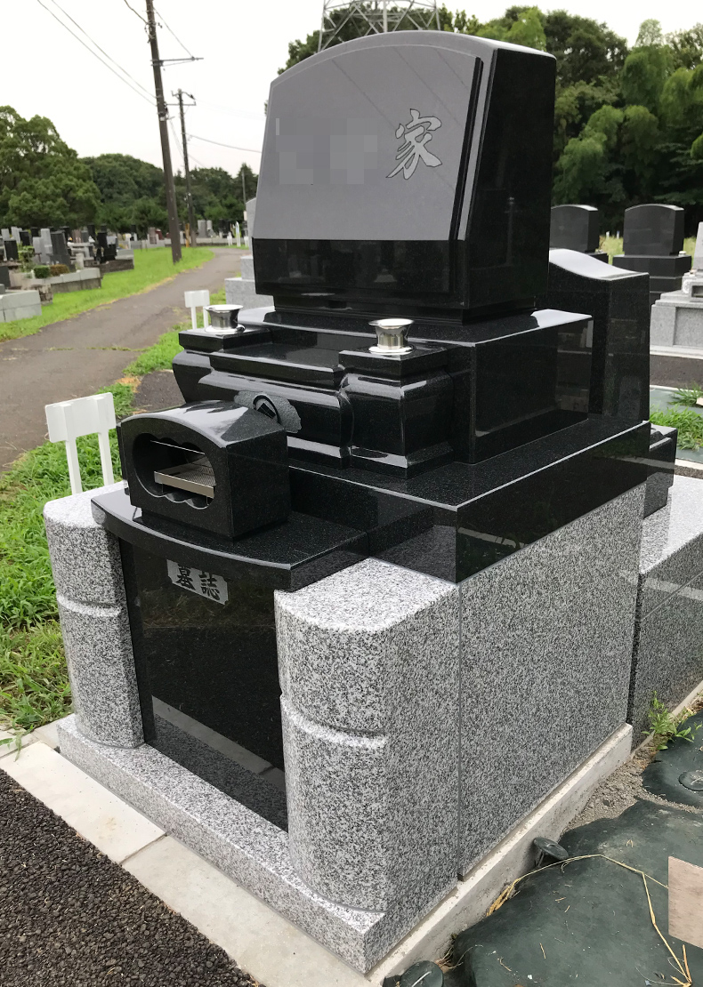 T23-031-02_1㎡墓地（インド産 山崎石 洋型3段型）