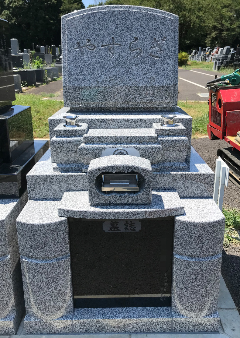 T23-040-01_1㎡墓地（中国産 宝永石 洋型3段型）