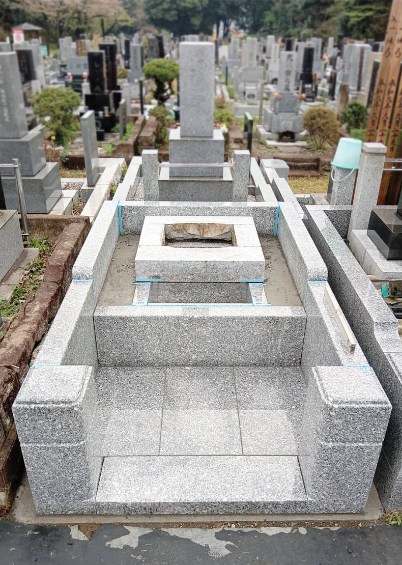 芝台の設置が完了しました