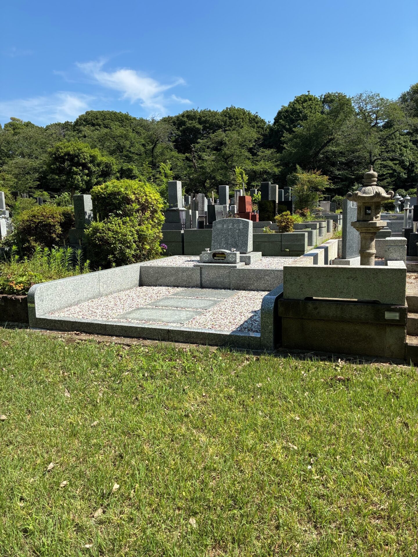 緑ヶ丘霊園の12㎡墓所をフルリフォームいたしました。