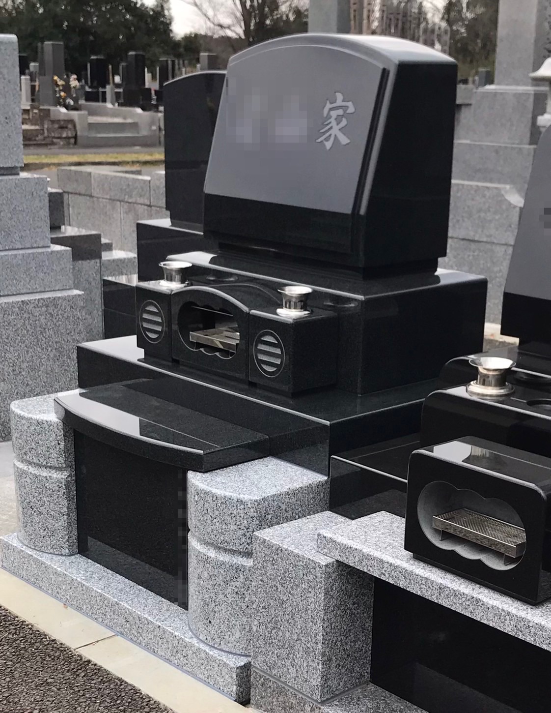 緑ヶ丘霊園に1㎡の洋型墓所を建之いたしました。